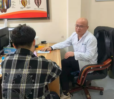 台东县|男科医师高朋磊：守护男性健康，专业男科诊疗